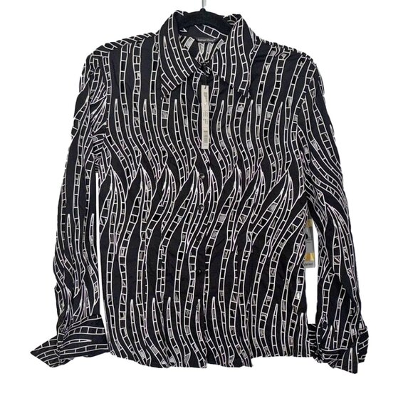 Samuel Dong Black & White Laser Cut Button Down Blouse - Size M - NWT - Picture 2 of 6
